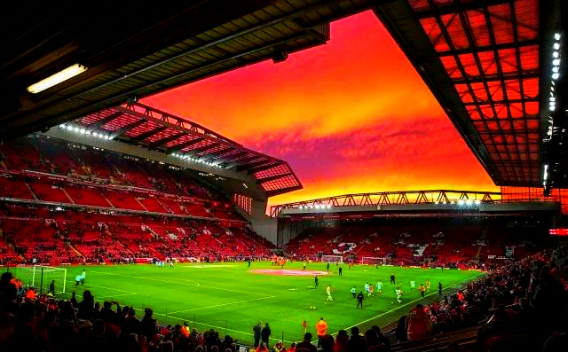 维拉与特拉维夫马卡比的欧联比赛场外爆发抗议活动，11人被捕（欧联维拉对阵特拉维夫马卡比，场外爆发抗议，11人被捕）