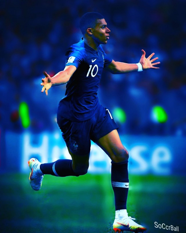 热议汪士钦红牌：对方踢人很隐蔽；染红动作太业余，狂性大发（汪士钦红牌掀争议：对手暗踢难察，染红动作过于业余，情绪一度失控）