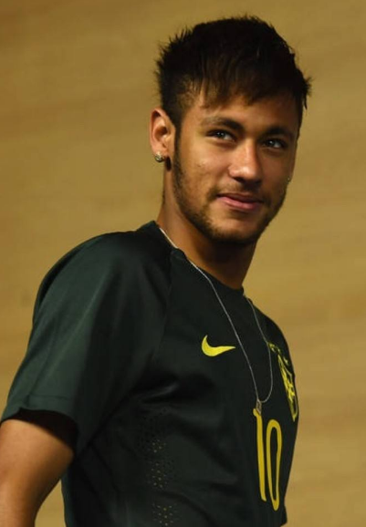 拜仁慕尼黑客场大胜多特蒙德（拜仁客场横扫多特蒙德）