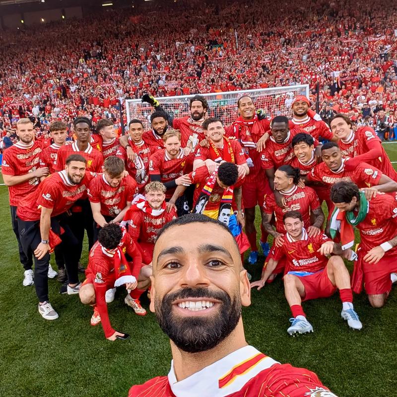 库尔图瓦：当下我肯定是最佳门将之一；没感觉更衣室关系不好（库尔图瓦：我如今无疑是顶级门将之一；未觉更衣室关系紧张）