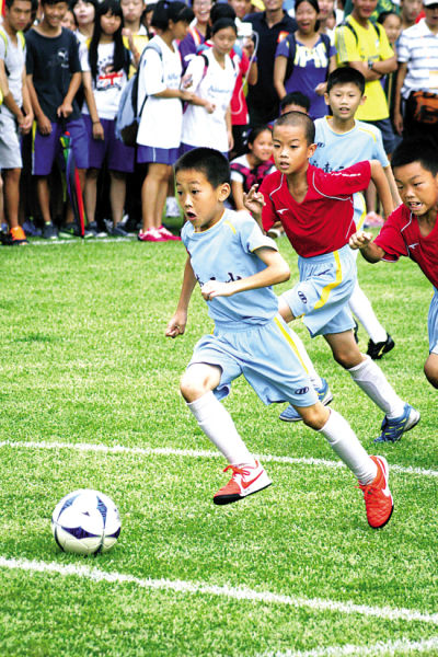 卡佩罗：这场比赛的VAR非常可耻，那是一粒丑闻般的点球（卡佩罗怒斥本场VAR：这粒点球堪称一场丑闻）