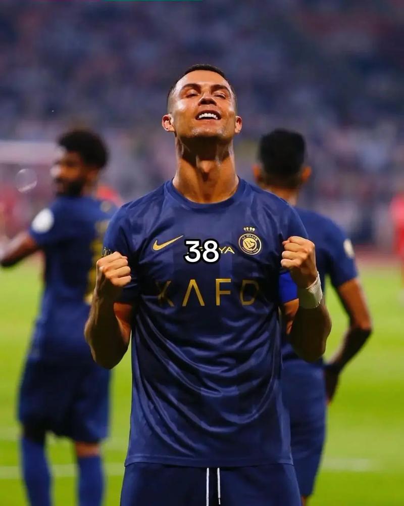 追梦：我还想再拿一冠；防守时始终相信我比我面前对手更聪明（追梦：仍想再夺一冠，防守端始终自信比对手更聪明）